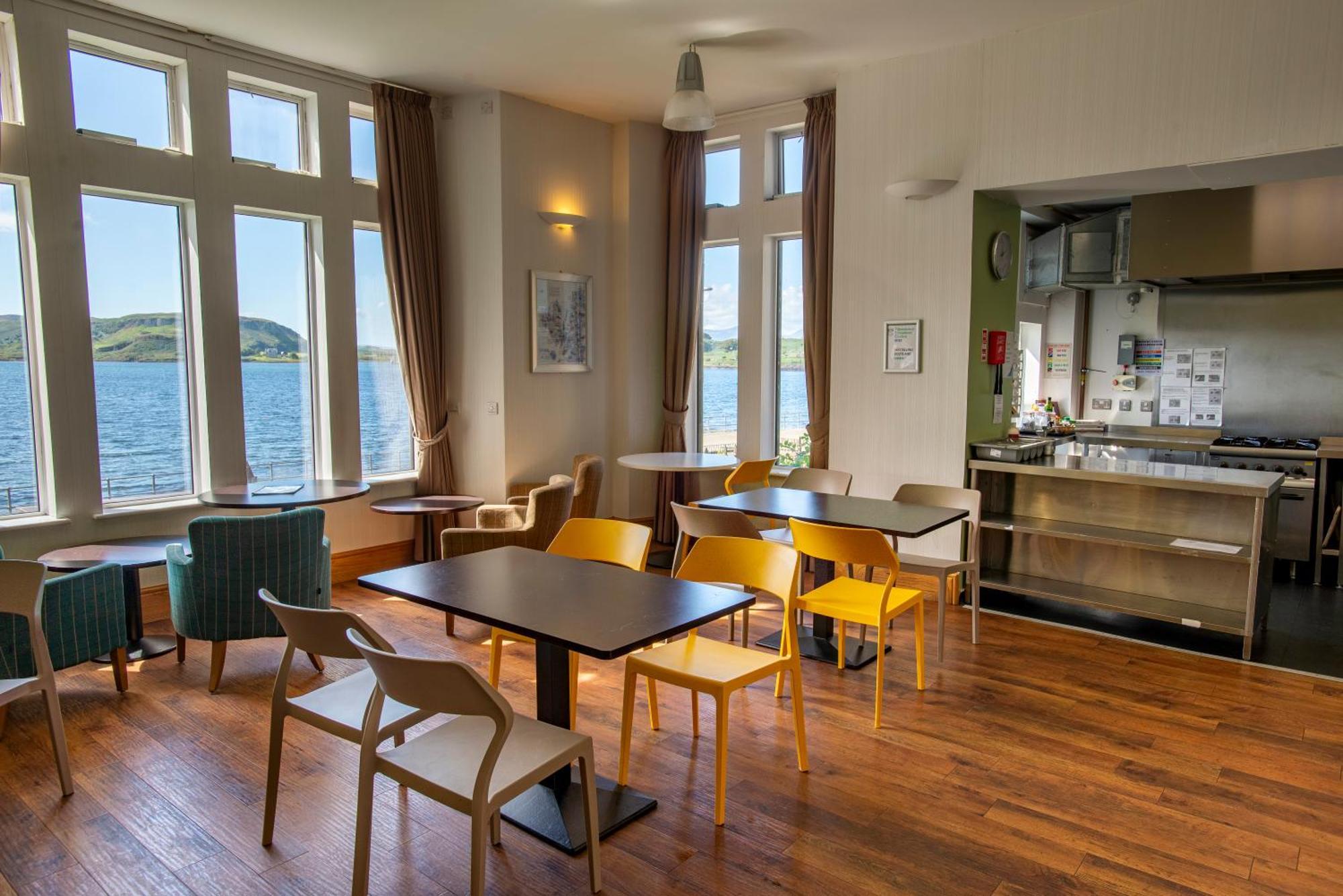 Oban Youth Hostel Экстерьер фото The kitchen and dining room at the hostel