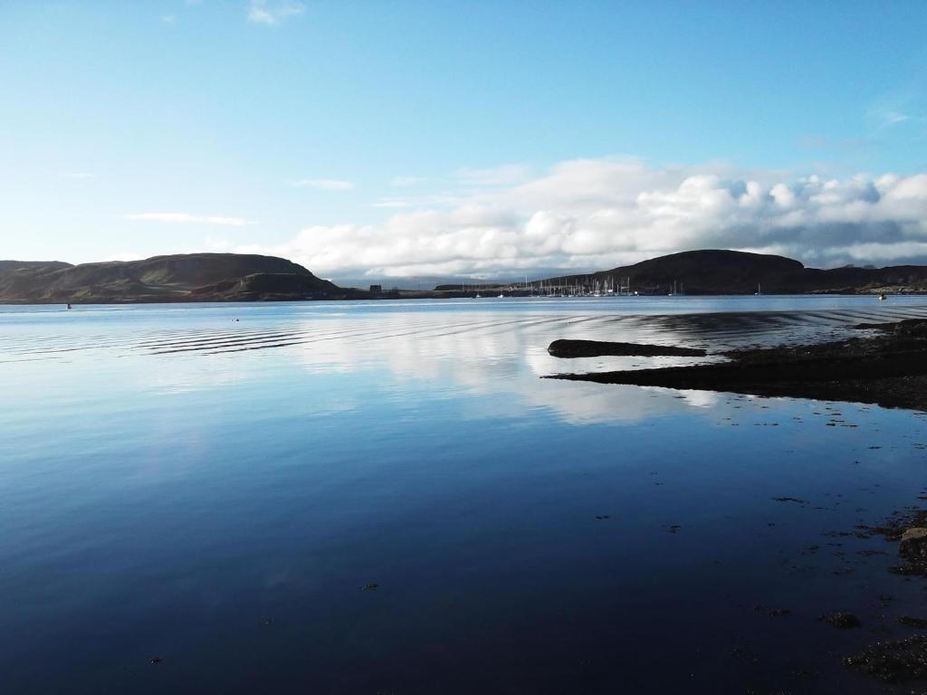 Oban Youth Hostel Экстерьер фото The bay of Portencross
