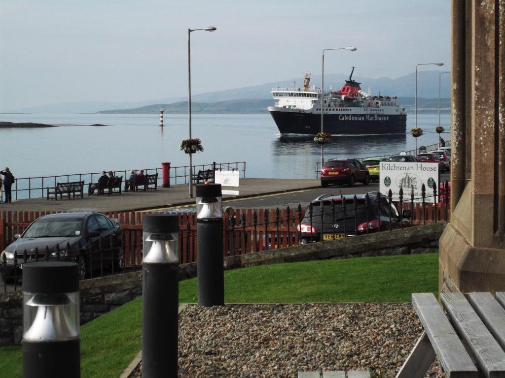 Oban Youth Hostel Экстерьер фото The MV Caledonian MacBrayne at Largs